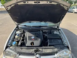 Usado 2000 VW Golf IV Sedan | € 2.750 (Bom preço)