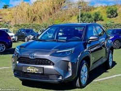 Cinza Usado 2024 Toyota Yaris Cross Plus SUV | € 27.499