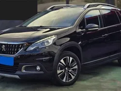 Preto Usado 2017 Peugeot 2008 Allure SUV | € 14.900 (Preço justo)