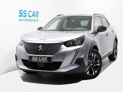 Cinza Usado 2023 Peugeot e-2008 Allure SUV | € 19.850 (Preço justo)