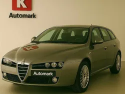 Cinzento Usado 2011 Alfa Romeo 159 Distinctive Carrinha | € 9.490