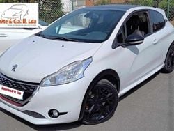 Branco Usado 2015 Peugeot 208 GTi Citadino | € 16.650 (Caro)