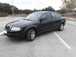 Preto Usado 2004 Skoda Superb Sedan | € 5.750