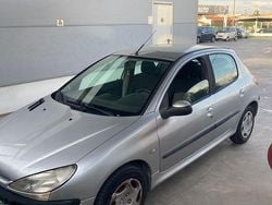 Usado 2003 Peugeot 206 Sedan | € 1.750 (Preço justo)