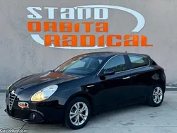 Preto Usado 2011 Alfa Romeo Giulietta Distinctive Citadino | € 7.450 (Bom preço)