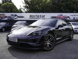 Preto Usado 2021 Porsche Taycan Sedan | € 65.890 (Preço elevado)