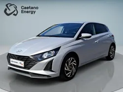Cinzento Usado 2024 Hyundai i20 Comfort | € 18.840 (Preço justo)