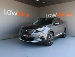 Cinzento Usado 2020 Peugeot 2008 Allure SUV | € 19.300 (Preço justo)