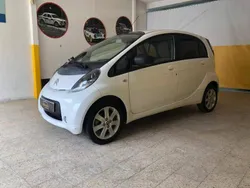 Branco Usado 2015 Citroën C-zero Seduction Citadino | € 7.500