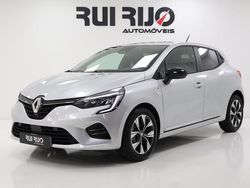Cinza Usado 2023 Renault Clio V LIMITED | € 15.500 (Bom preço)