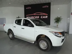 Branco Usado 2017 Mitsubishi L200 Invite Pickup | € 26.900