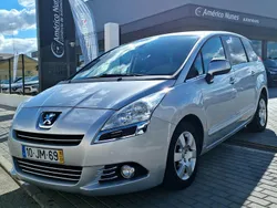 Cinza Usado 2010 Peugeot 5008 Access Monovolume | € 11.300