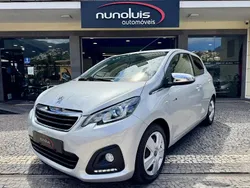 Cinzento Usado 2016 Peugeot 108 Style Citadino | € 9.850 (Preço justo)