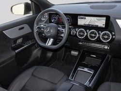 Azul Usado 2024 Mercedes EQA300 AMG SUV | € 42.999