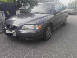 Cinzento Usado 2007 Volvo S60 Sedan | € 6.900