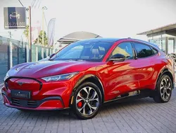 Vermelho Usado 2022 Ford Mustang Mach-E SUV | € 44.990 (Preço justo)