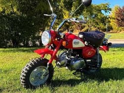 Vermelho Usado 2008 Honda Z Citadino | € 6.500