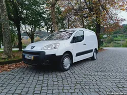 Branco Usado 2011 Peugeot Partner Monovolume | € 7.990 (Preço justo)