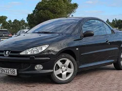 Preto Usado 2004 Peugeot 206 Cabrios | € 4.000