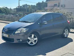 Usado 2010 Toyota Auris Sedan | € 7.999 (Preço justo)