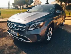 Cinzento Usado 2017 Mercedes GLA180 SUV | € 17.600 (Preço justo)