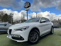 Branco Usado 2021 Alfa Romeo Stelvio Super SUV | € 28.250