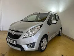 Cinzento Usado 2010 Chevrolet Spark LT Citadino | € 4.250