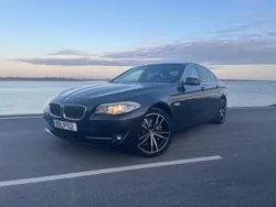 Cinza Usado 2011 BMW 530 Sedan | € 18.500 (Preço elevado)