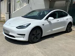 Branco Usado 2019 Tesla Model 3 Sedan | € 23.400 (Preço justo)