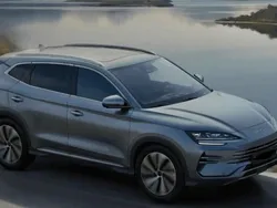 Cinzento Novo 2025 BYD Seal Sedan | € 42.900 (Preço justo)