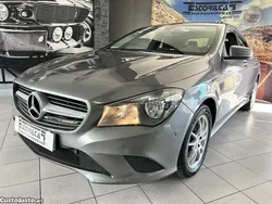 Cinza Usado 2014 Mercedes CLA180 Sedan | € 16.800 (Preço justo)