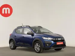 Azul Usado 2023 Dacia Sandero Expression Citadino | € 16.699 (Preço justo)