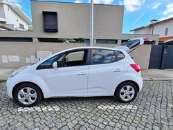 Usado 2010 Kia Venga Citadino | € 5.400