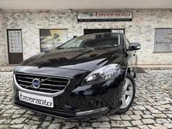 Preto Usado 2015 Volvo V40 Momentum Carrinha | € 13.500 (Bom preço)