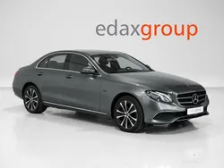 Cinza Usado 2019 Mercedes E300 Avantgarde Sedan | € 31.490 (Preço justo)