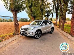Cinza Usado 2021 Suzuki Vitara Style SUV | € 19.750 (Preço justo)