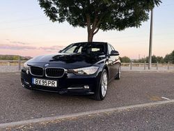 Usado 2013 BMW 318 Sport Line Sedan | € 13.250 (Preço justo)