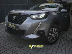 Cinzento Usado 2021 Peugeot 2008 SUV | € 18.900 (Bom preço)