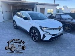 Branco Usado 2022 Renault Mégane Techno Sedan | € 25.250 (Preço justo)