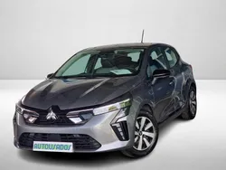 Cinzento Usado 2024 Mitsubishi Colt | € 16.490 (Preço justo)