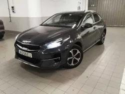 Cinzento Usado 2022 Kia XCeed SUV | € 23.990 (Preço justo)