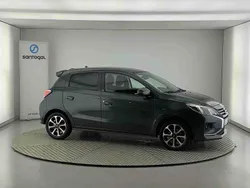 Preto Usado 2024 Mitsubishi Space Star | € 14.490 (Preço justo)