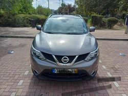 Cinzento Usado 2016 Nissan Qashqai SUV | € 13.950 (Bom preço)