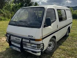 Branco Usado 1993 Isuzu Midi | € 2.250