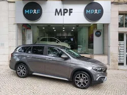 Cinzento Usado 2023 Fiat Tipo Cross Carrinha | € 17.990 (Bom preço)