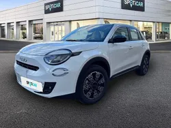 Branco Novo 2025 Fiat 600 SUV | € 25.900 (Preço elevado)