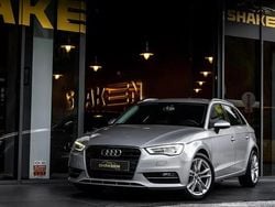 Cinzento Usado 2013 Audi A3 Sportback Attraction Citadino | € 9.990 (Bom preço)