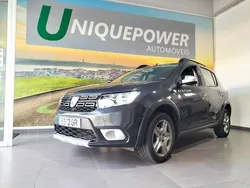 Cinzento Usado 2018 Dacia Sandero Citadino | € 10.890 (Preço justo)