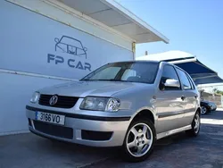 Cinzento Usado 2000 VW Polo | € 1.950