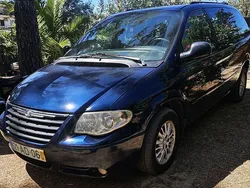 Usado 2005 Chrysler Grand Voyager Monovolume | € 3.500